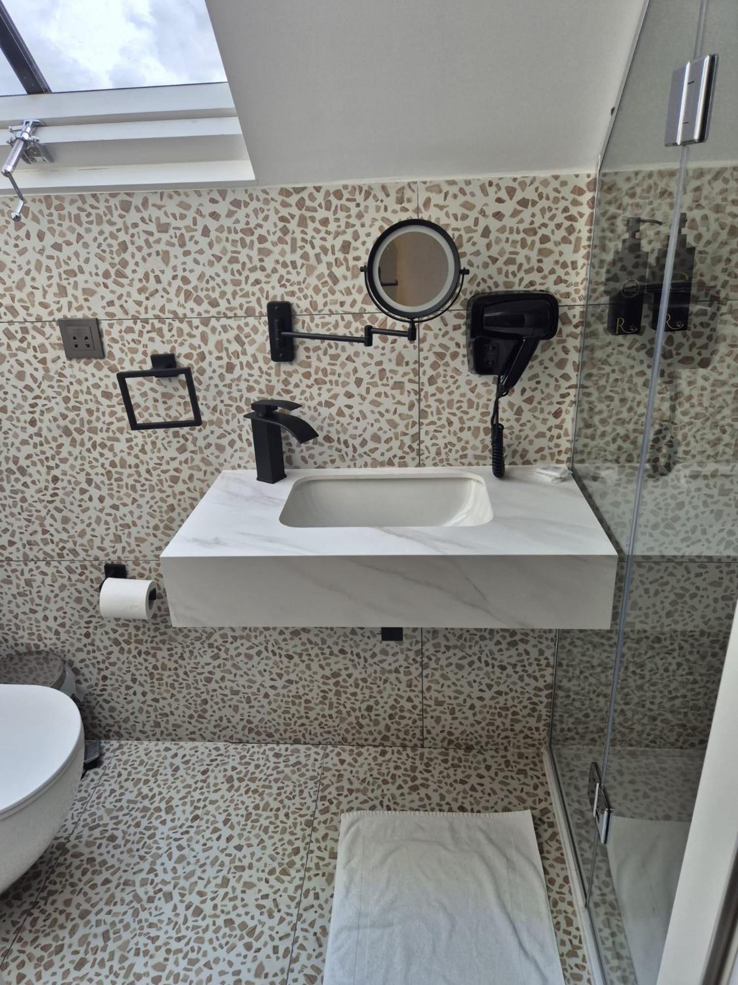 Rosemay Hotel Near London Heathrow Airport Hayes  Εξωτερικό φωτογραφία